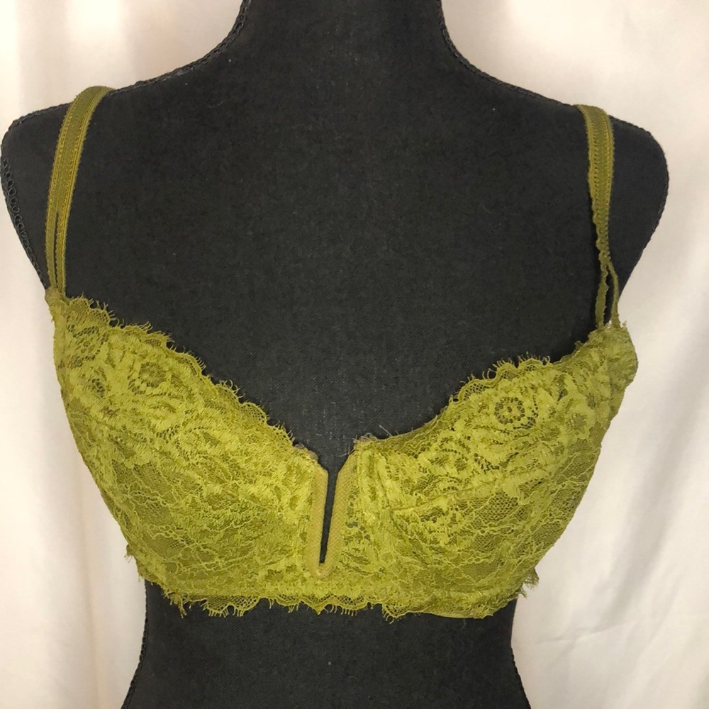 AUDEN green lace Balconette coverage unlined bra. Size 34 DD.